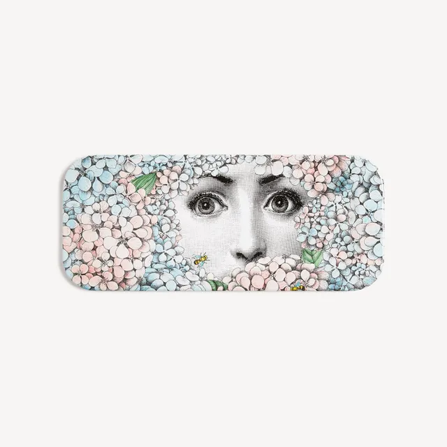 fornasetti-ortensia-tablett-holz-lackiert-lina-cavalieri image 1