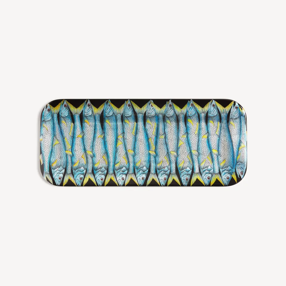 atelier-fornasetti-sardine-tablett-rund-lackiert image 1
