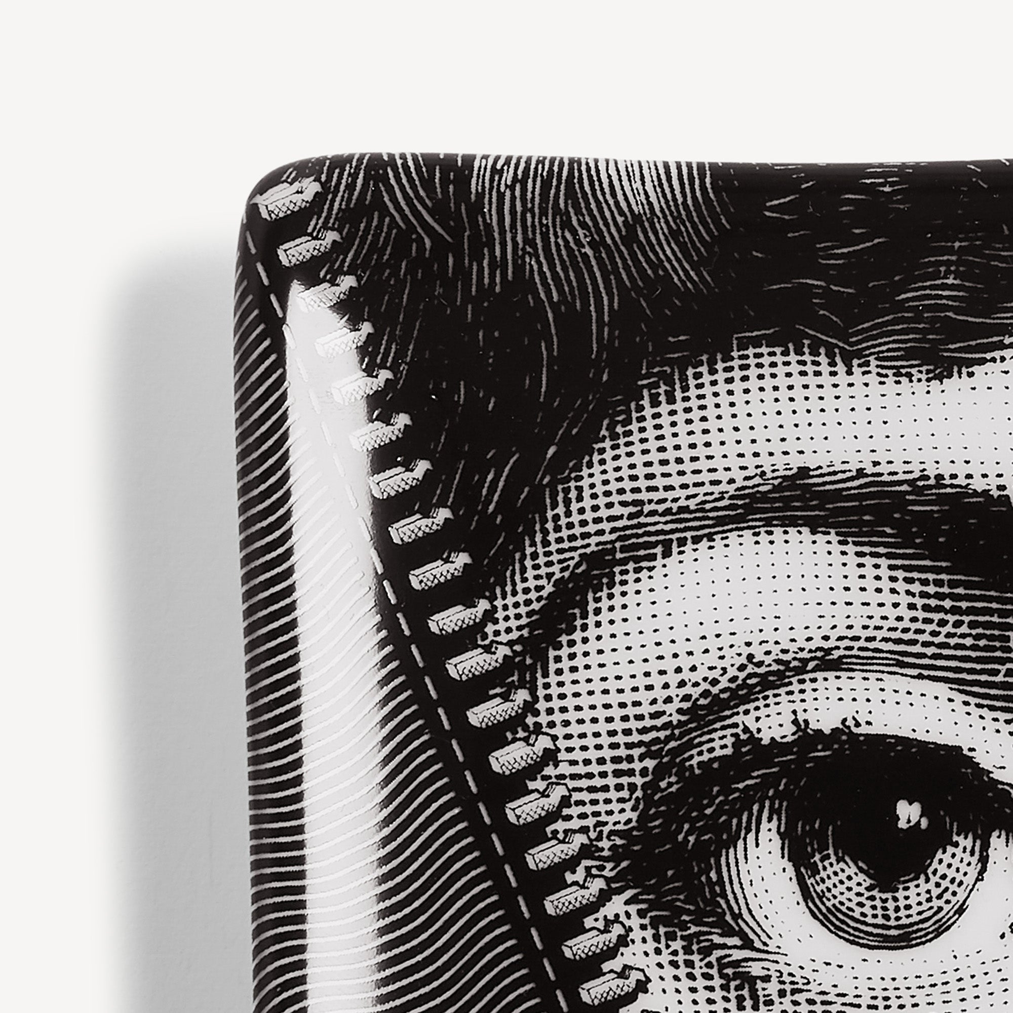fornasetti-tema-e-variazioni-n-401-aschenbecher-porzellan-eckig image 4