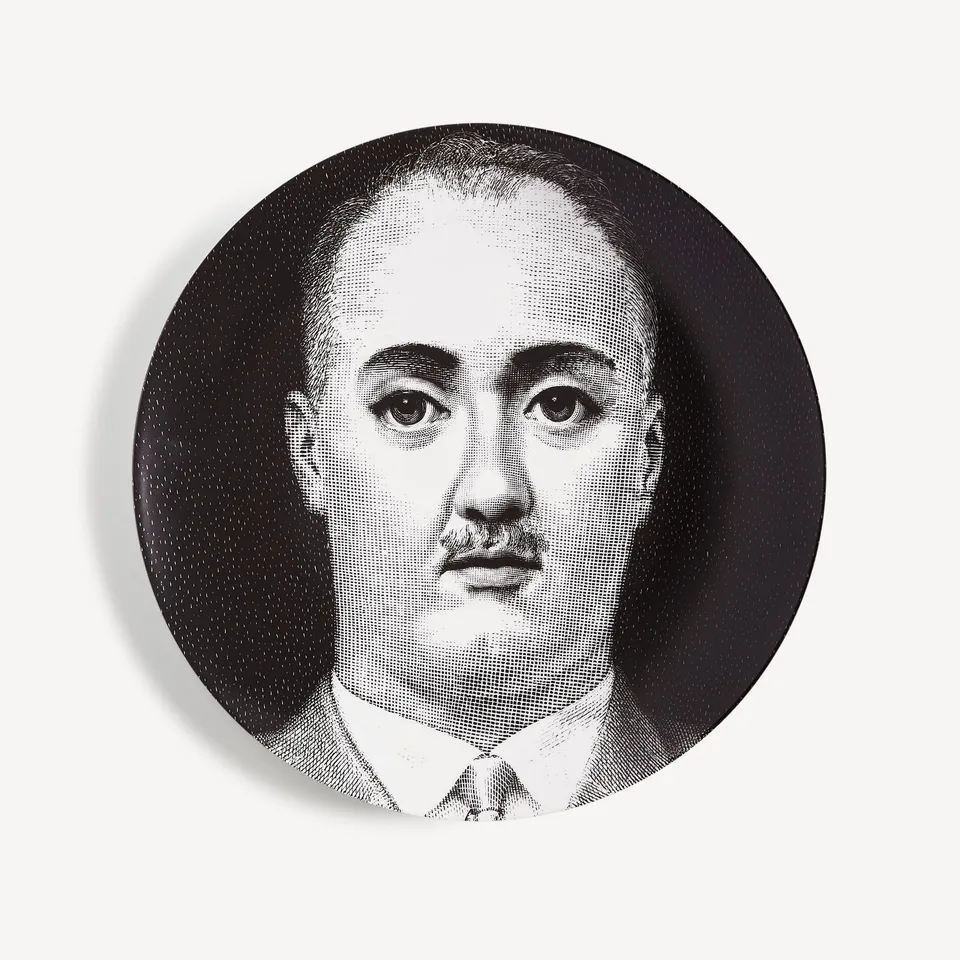 atelier-fornasetti-tema-e-variazioni-n-257-wandteller image 1