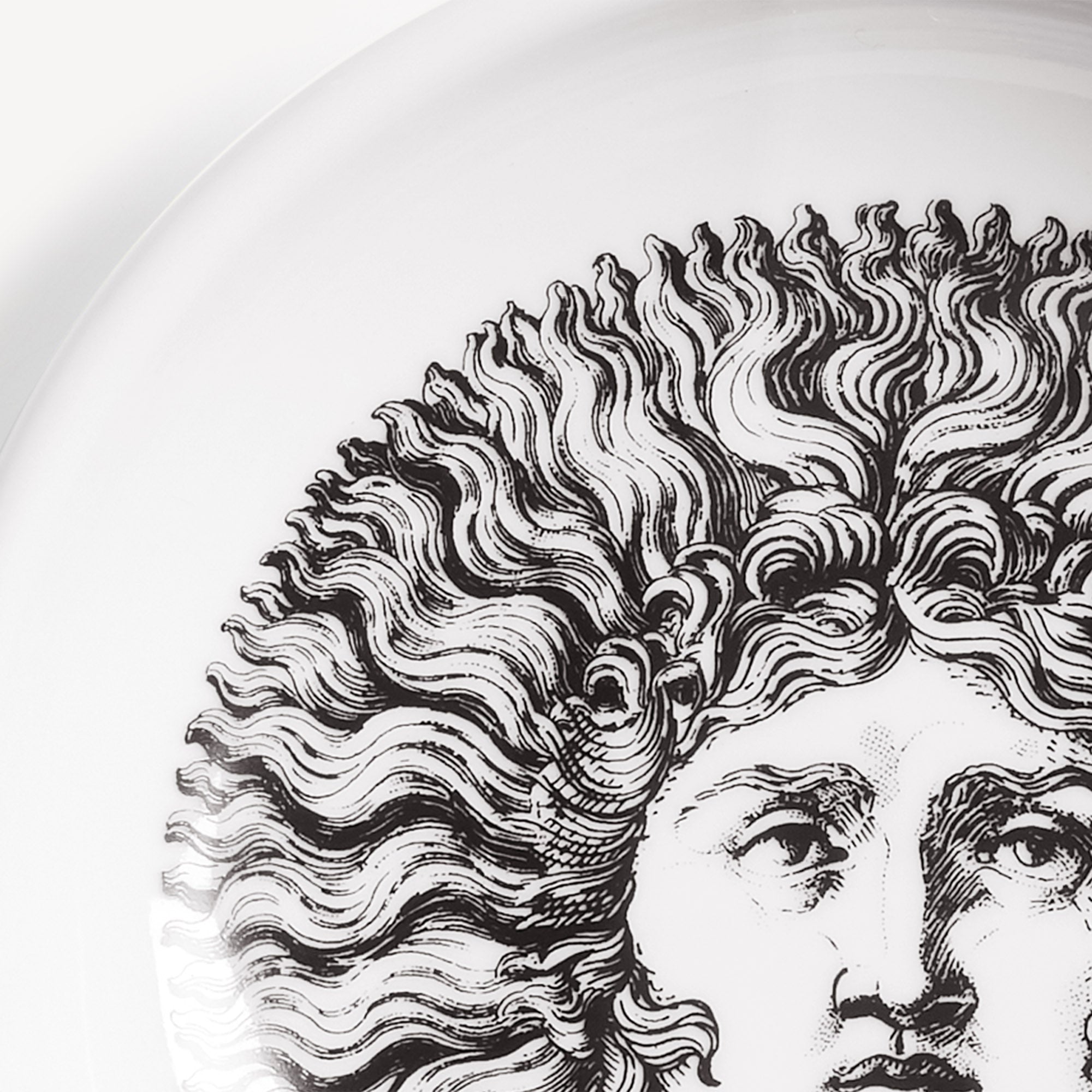 atelier-fornasetti-re-sole-aschenbecher-porzellan-sonne image 4