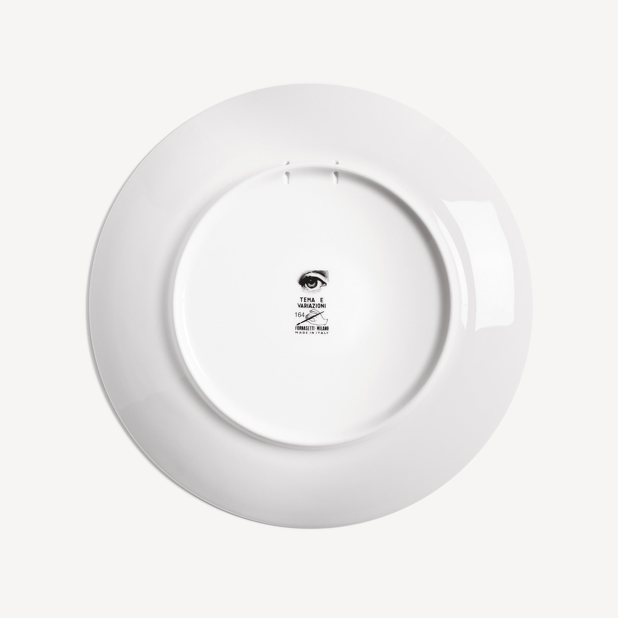 fornasetti-tema-e-variazioni-n-164-wandteller-porzellan-gesicht image 3