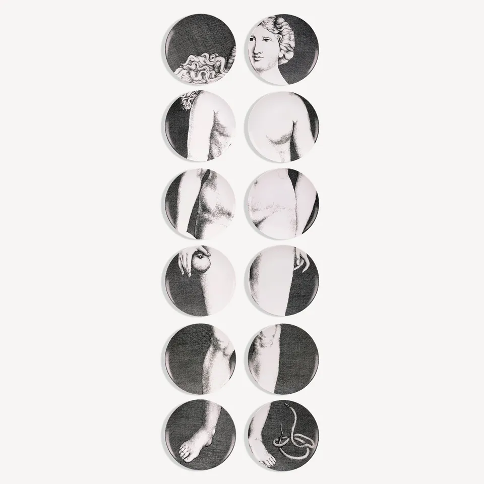 fornasetti-eve-tellerset-12-teller-porzellan-wand image 1