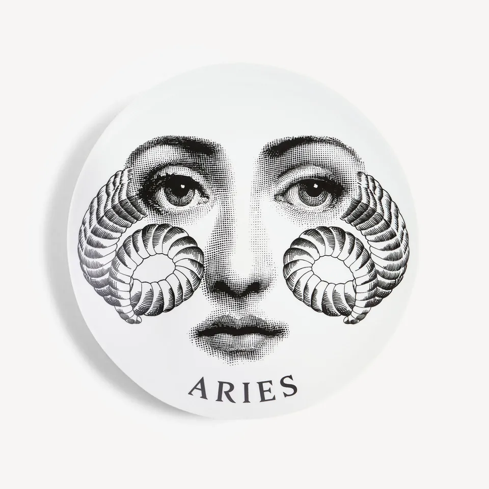 atelier-fornasetti-zodiaco-aries-n-348-wandteller-widder image 1