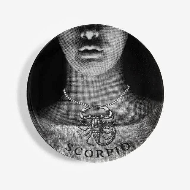 fornasetti-tema-e-variazioni-wandteller-zodiaco-skorpion-nr-355 image 1