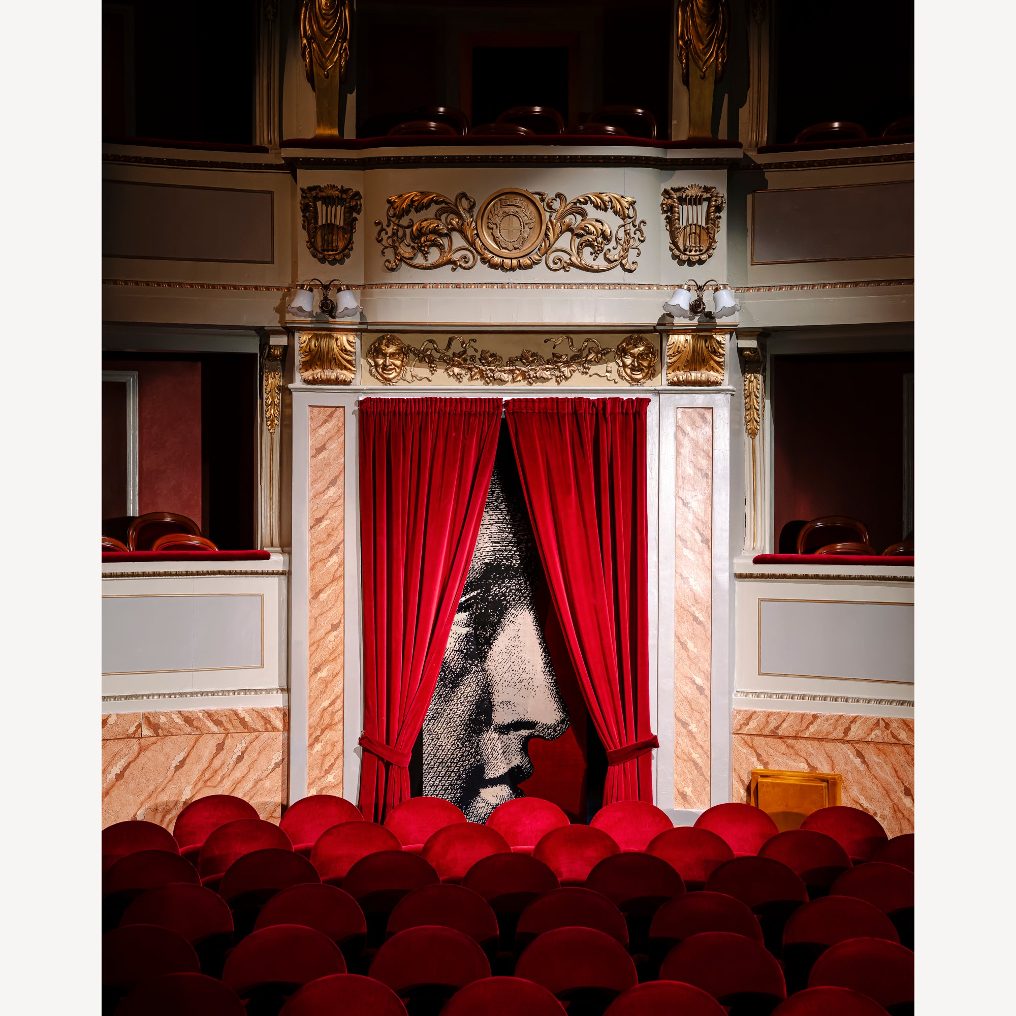 atelier-fornasetti-rug-profilo-wollteppich-100-wolle image 5