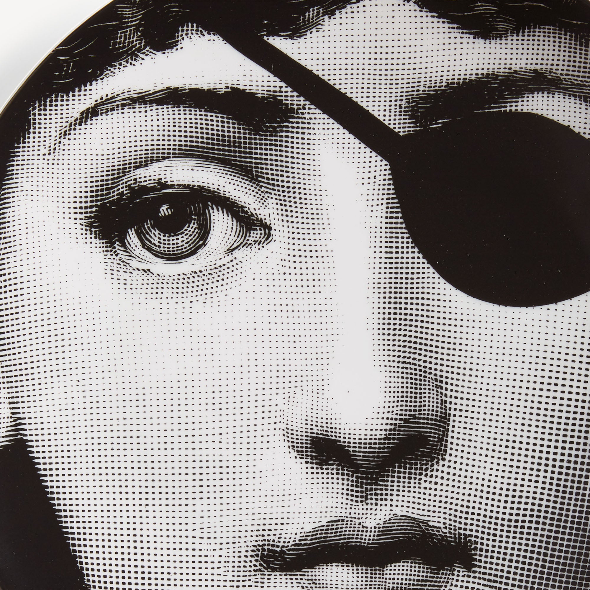 fornasetti-tema-e-variazioni-n-8-wandteller-porzellan image 4