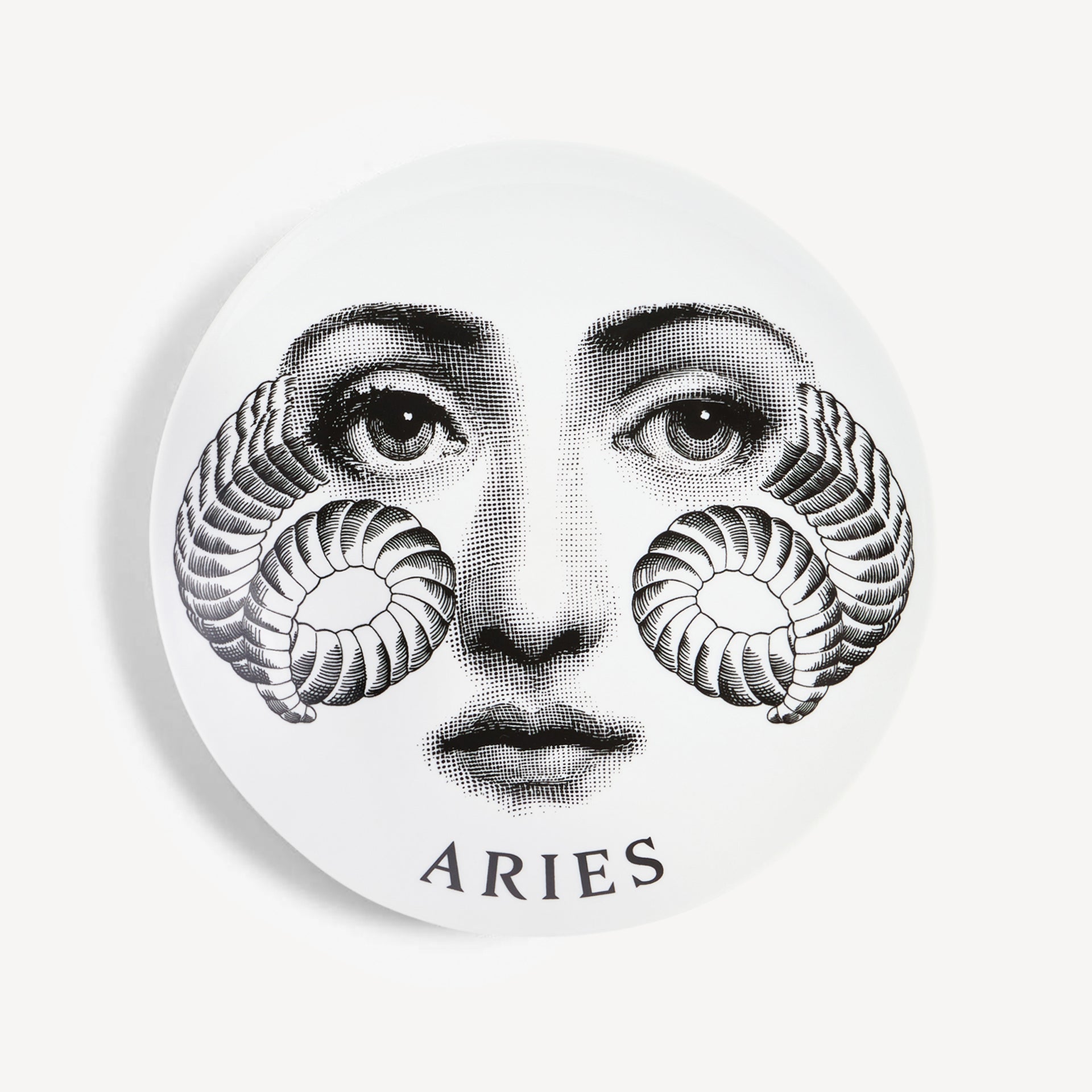 atelier-fornasetti-zodiaco-aries-n-348-wandteller-widder image 1
