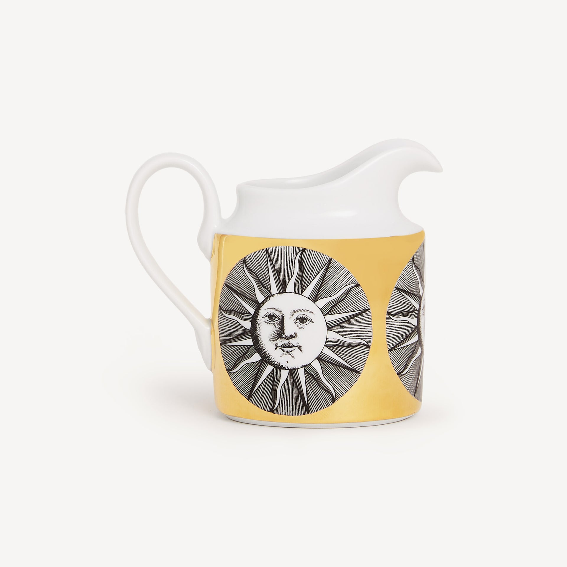 atelier-fornasetti-soli-milchk-nnchen-porzellan-sonne-gold image 1
