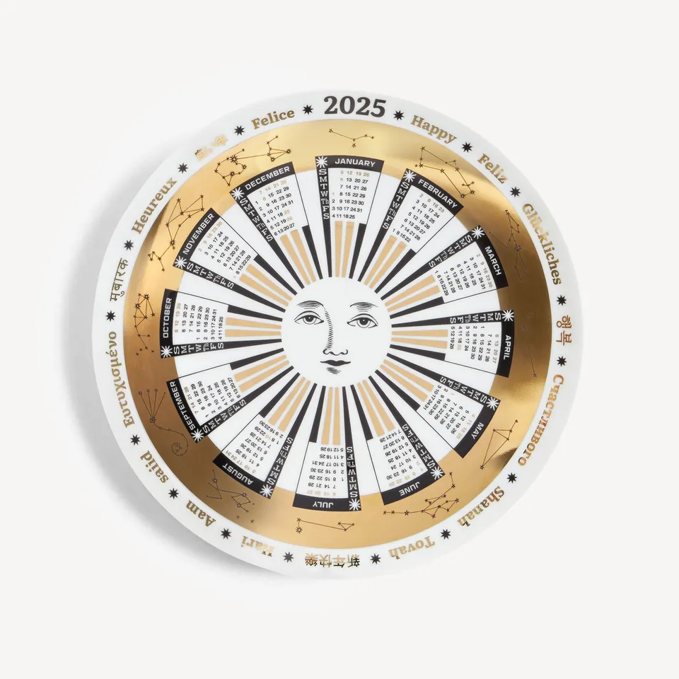 atelier-fornasetti-tema-e-variazioni-kalenderteller-2025 image 1