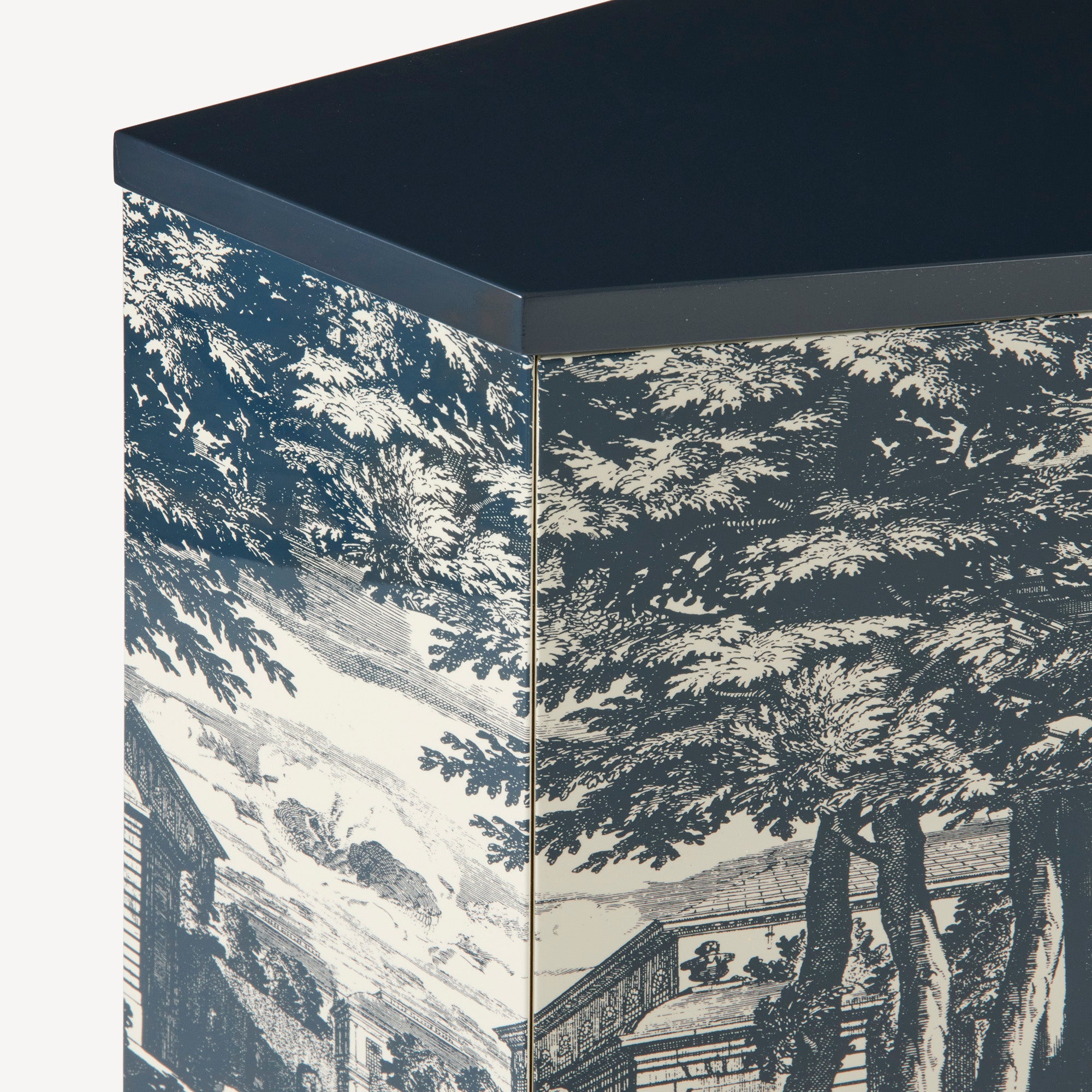 atelier-fornasetti-giardino-settecentesco-schrank-klein-polyhedrisch image 4