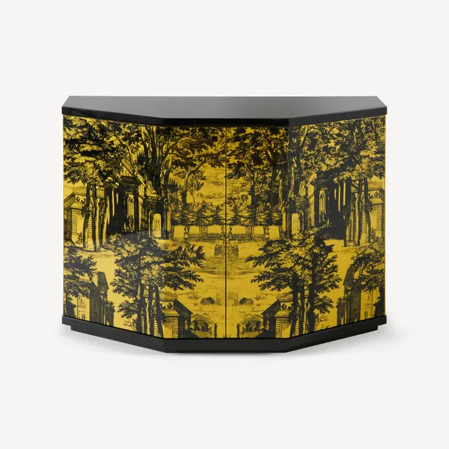 fornasetti-giardino-settecentesco-kleiner-schrank-polyedrisch image 1