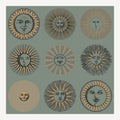 atelier-fornasetti-soli-tapete-sonnenmuster-52cmx10m-smaragd image 5