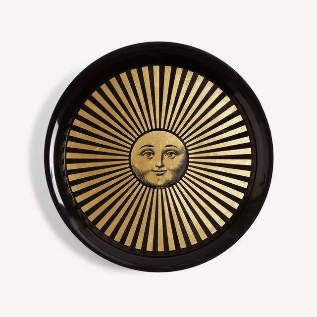 atelier-fornasetti-sole-raggiante-tablett-rund-gold image 1