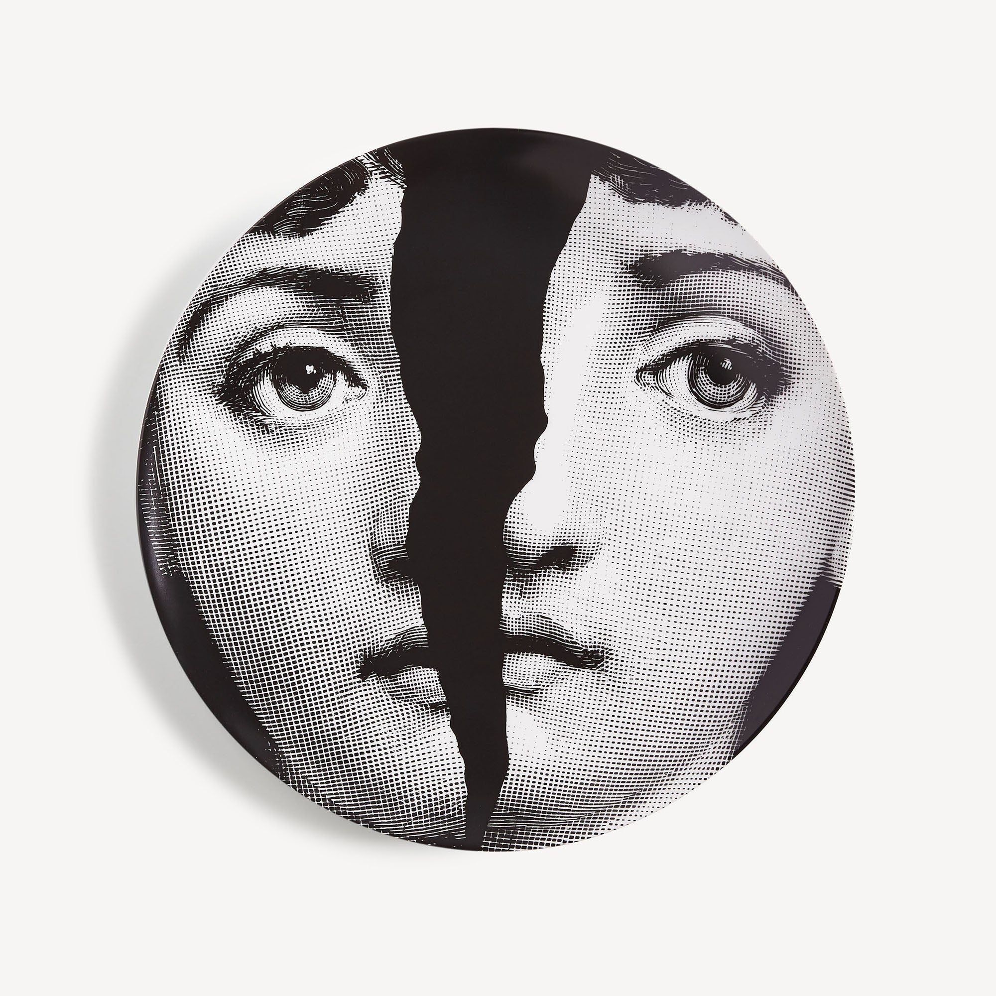 fornasetti-tema-e-variazioni-wandteller-n-10-porzellan-lina-cavalieri image 1