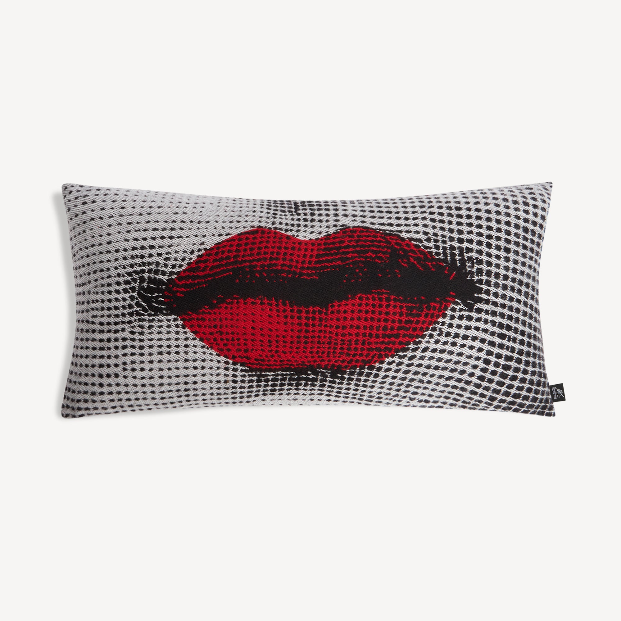 fornasetti-kiss-kissen-wolle-rot-rechteckig-lippen-jacquard image 1