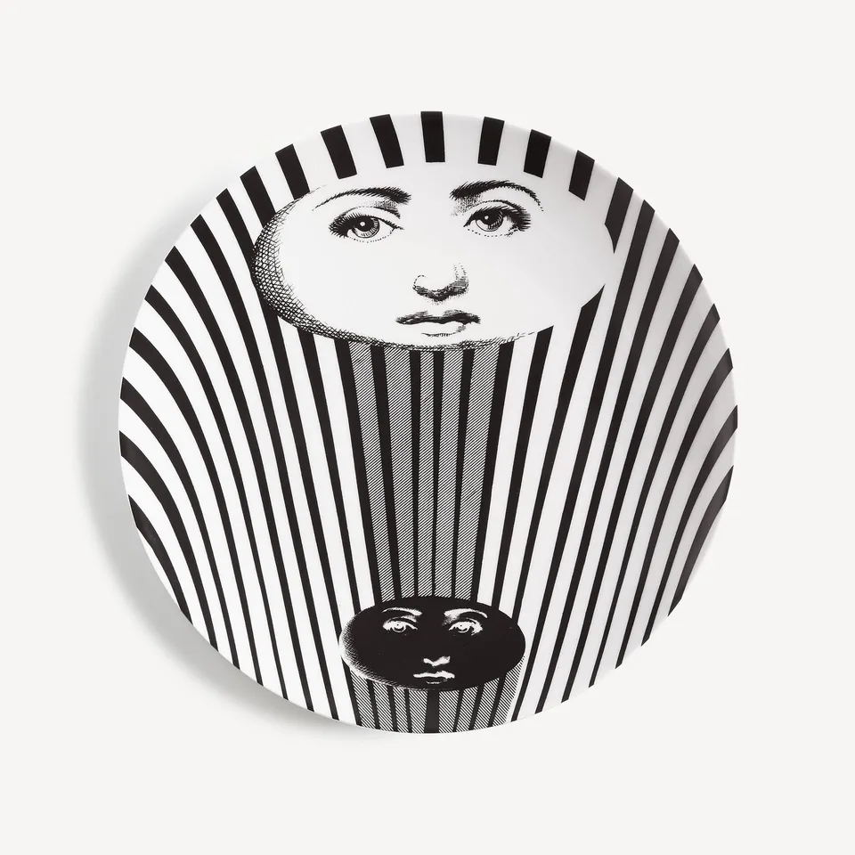 fornasetti-tema-e-variazioni-n-314-wandteller-porzellan-gesicht image 1