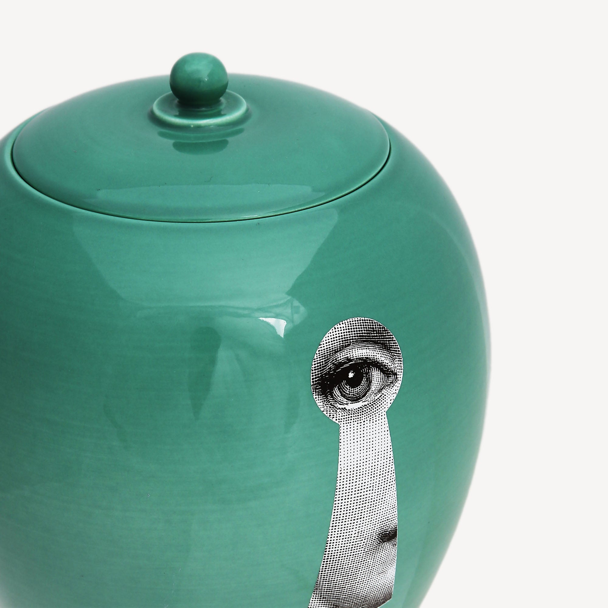 fornasetti-chiave-serratura-vase-porzellan-gr-n-gesicht image 4