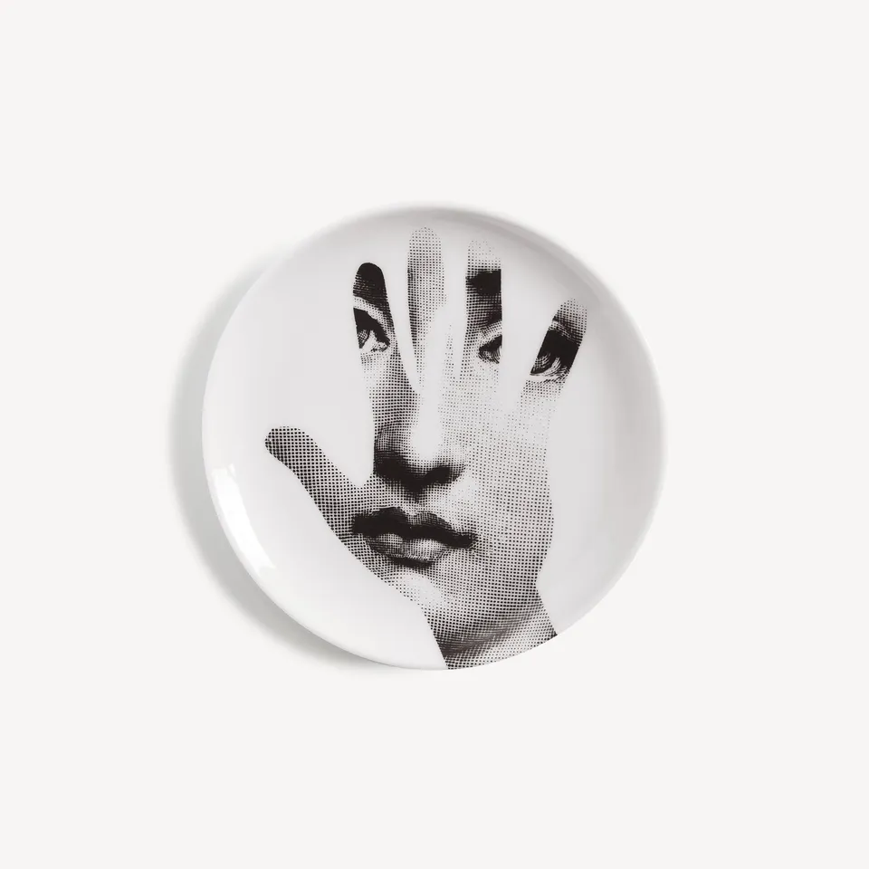 fornasetti-tema-e-variazioni-n-15-schale-rund-porzellan-gesicht image 1