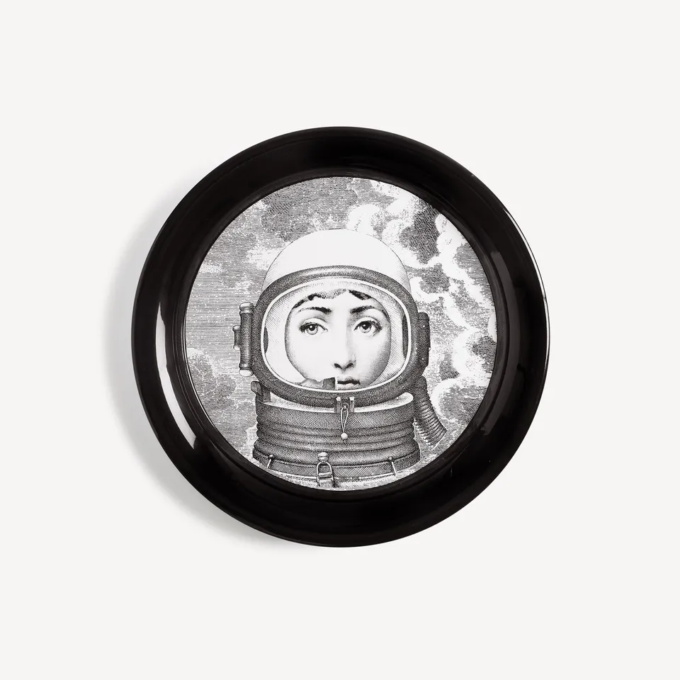 atelier-fornasetti-palombara-tablett-rund-lina-cavalieri-2 image 1