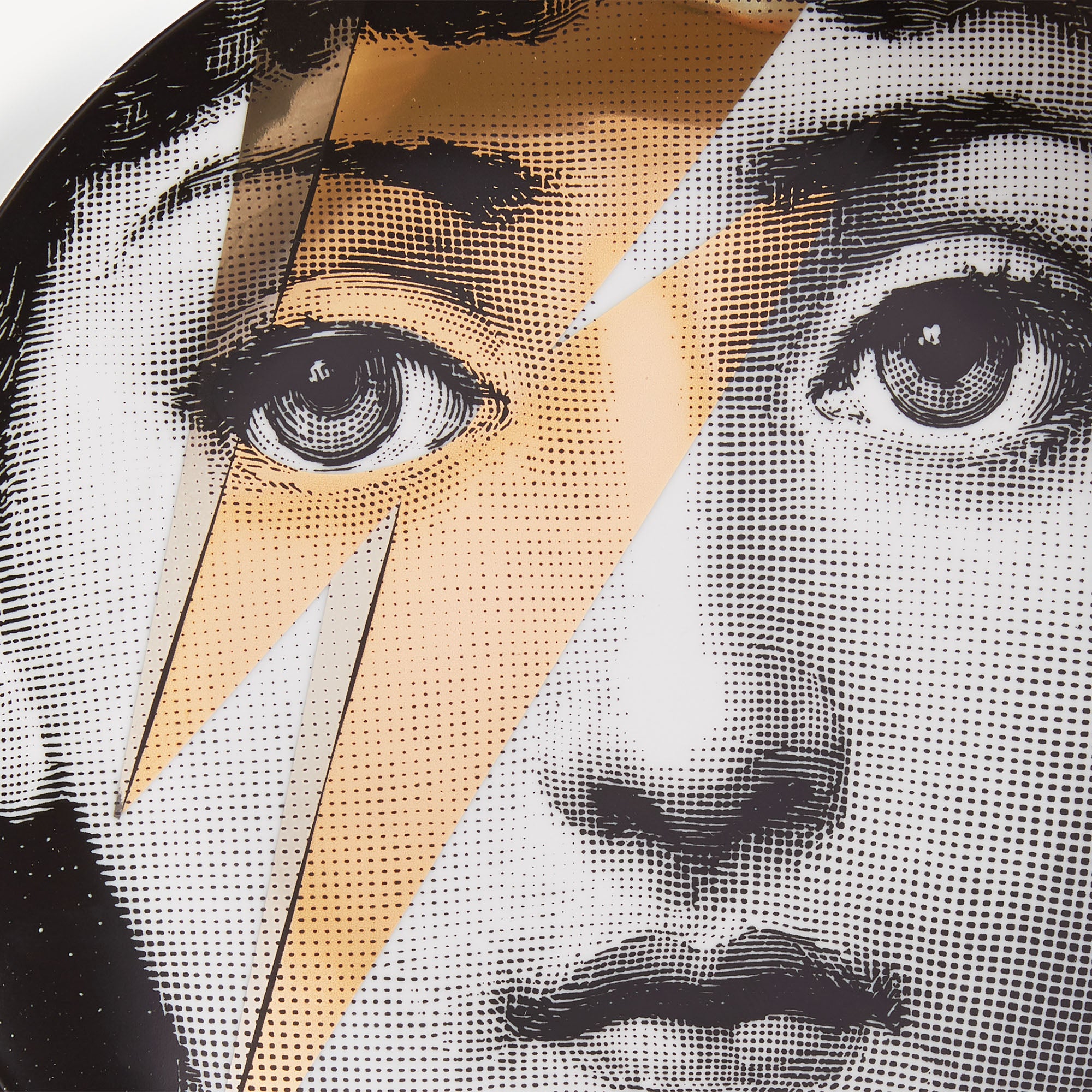 fornasetti-tema-e-variazioni-n-375-wandteller-gold image 4