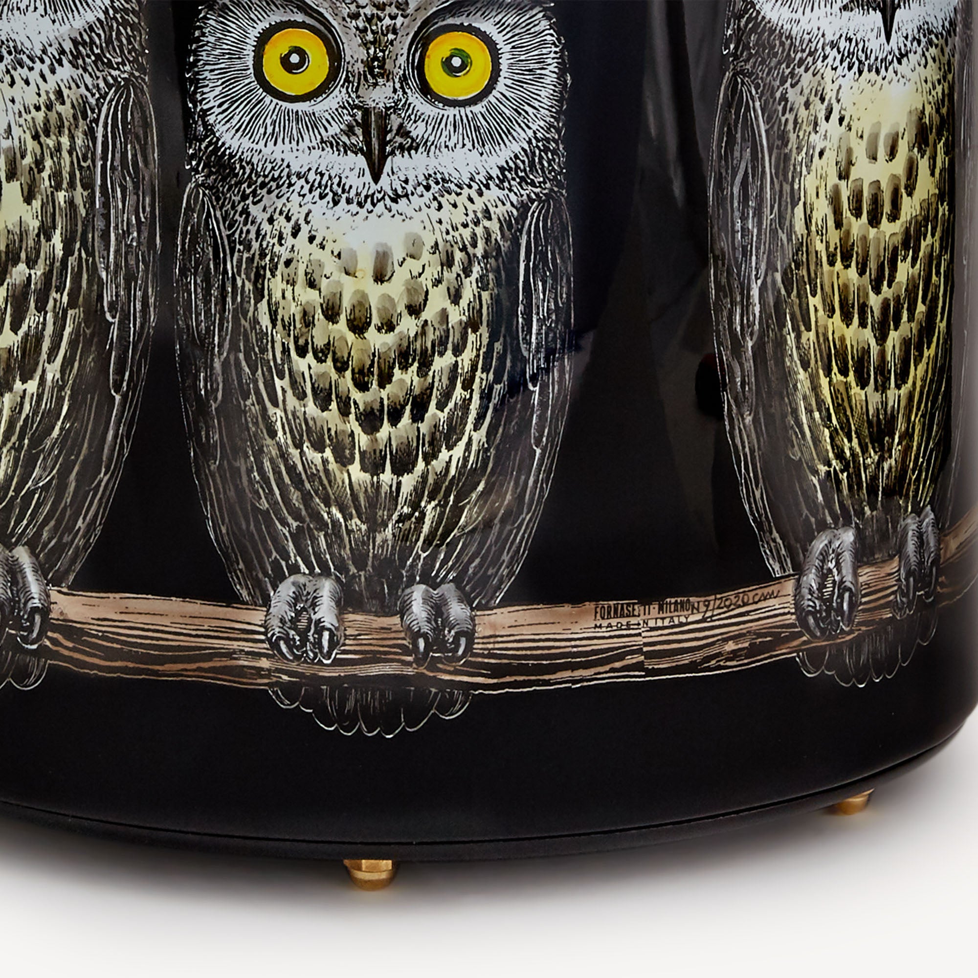 fornasetti-civette-papierkorb-eule-metall image 3