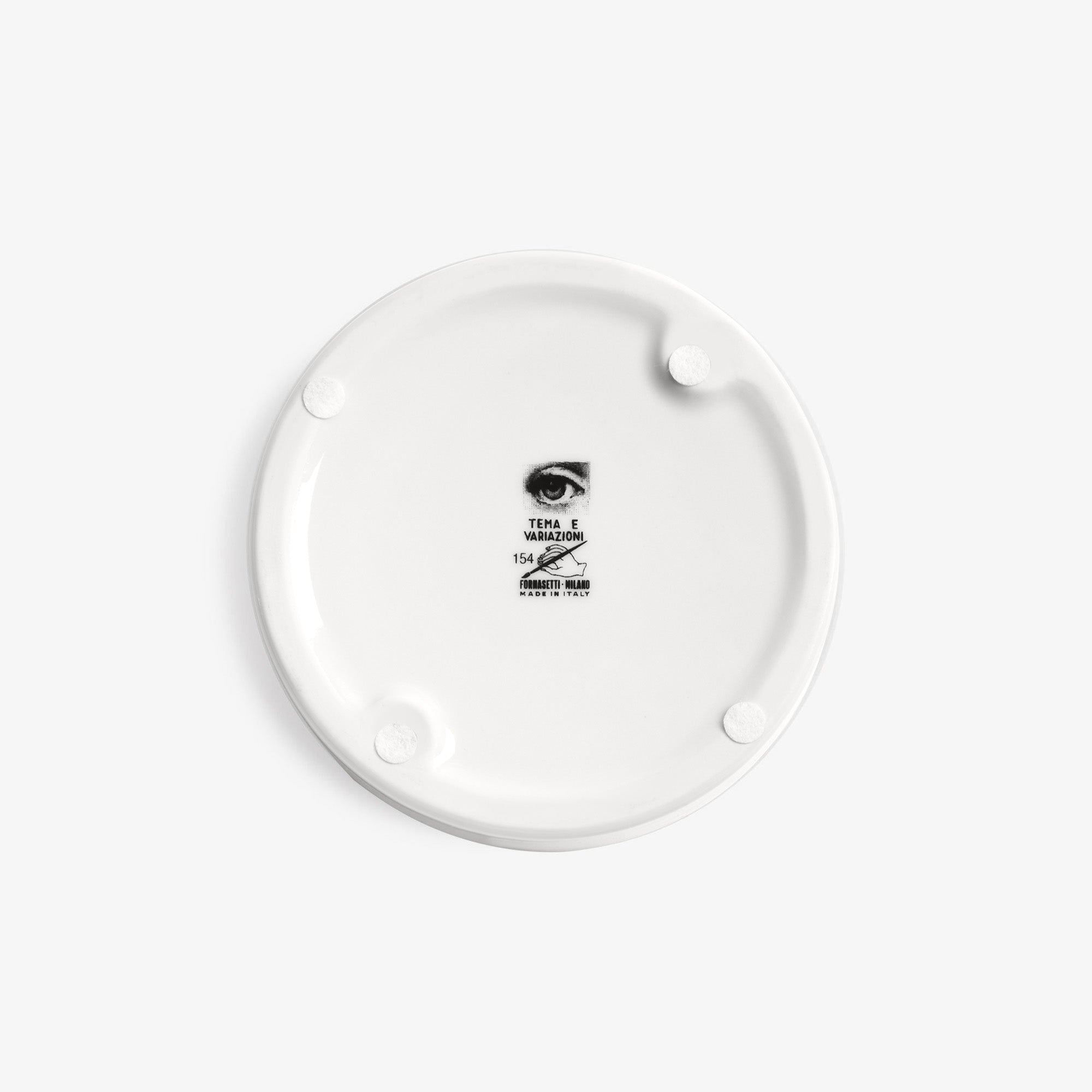 fornasetti-tema-e-variazioni-n-154-aschenbecher-rund image 3