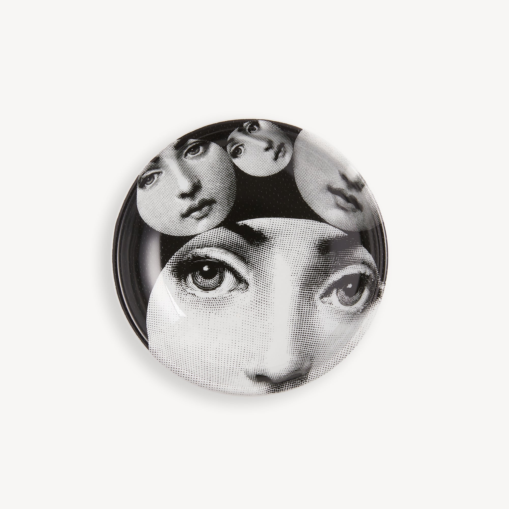 fornasetti-tema-e-variazioni-n-242-aschenbecher-rund-schmuckschale image 1