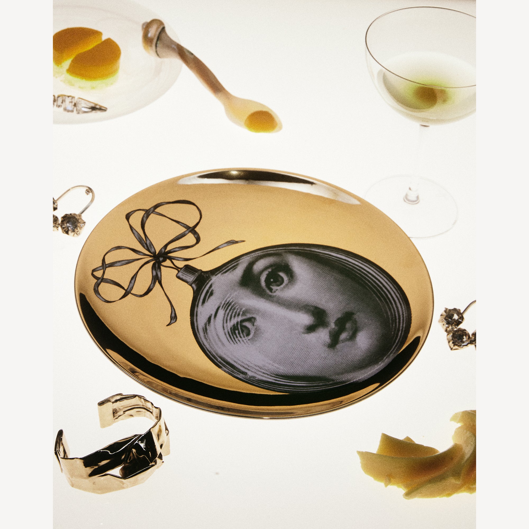 fornasetti-tema-e-variazioni-n-88-wandteller-porzellan image 5