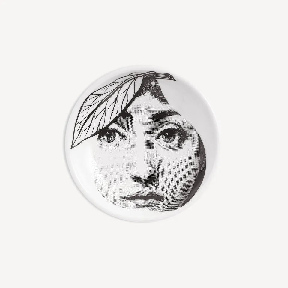 fornasetti-tema-e-variazioni-n-24-aschenbecher-porzellan-klein image 1