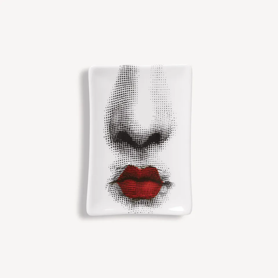atelier-fornasetti-bacio-aschenbecher-porzellan-lina-cavalieri image 1