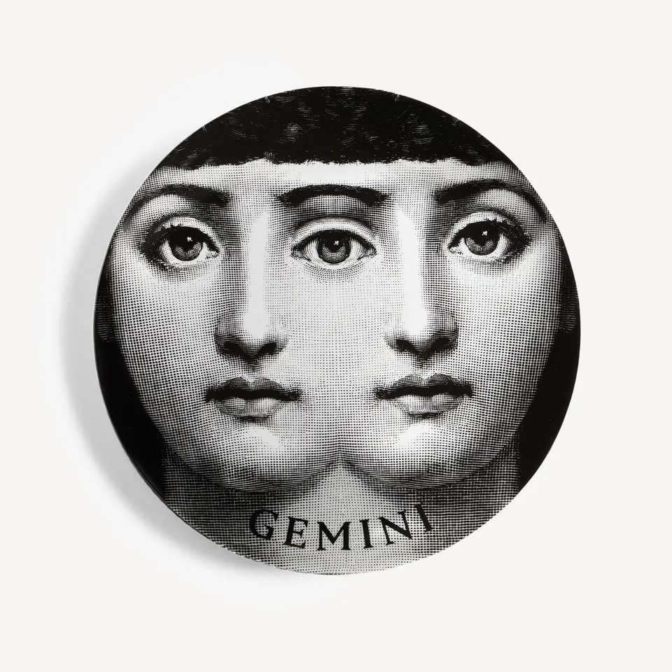 fornasetti-tema-e-variazioni-wandteller-nr-350-zwillinge image 1