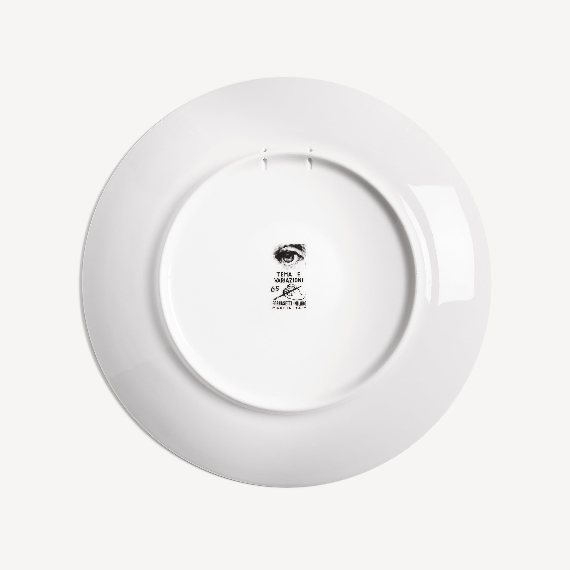 atelier-fornasetti-tema-e-variazioni-wandteller-n-65-lina-cavalieri image 3