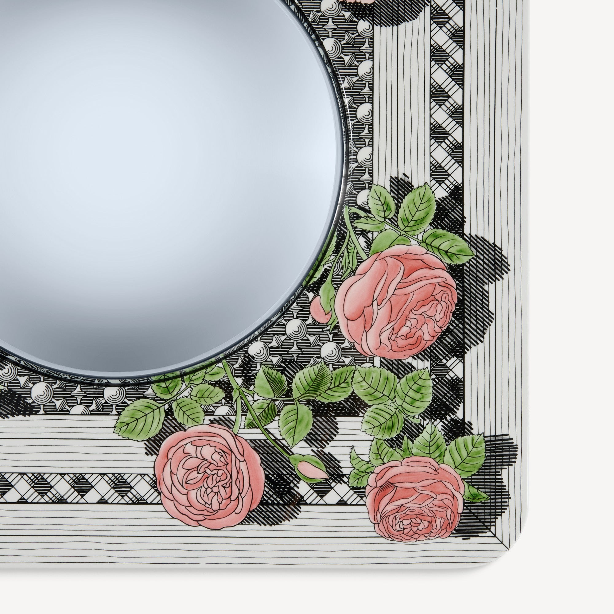 fornasetti-musciarabia-spiegel-konvex-rosen-rahmen image 3