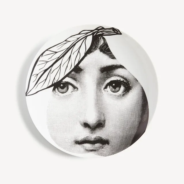 fornasetti-tema-e-variazioni-n-24-wandteller-porzellan-gesicht image 1