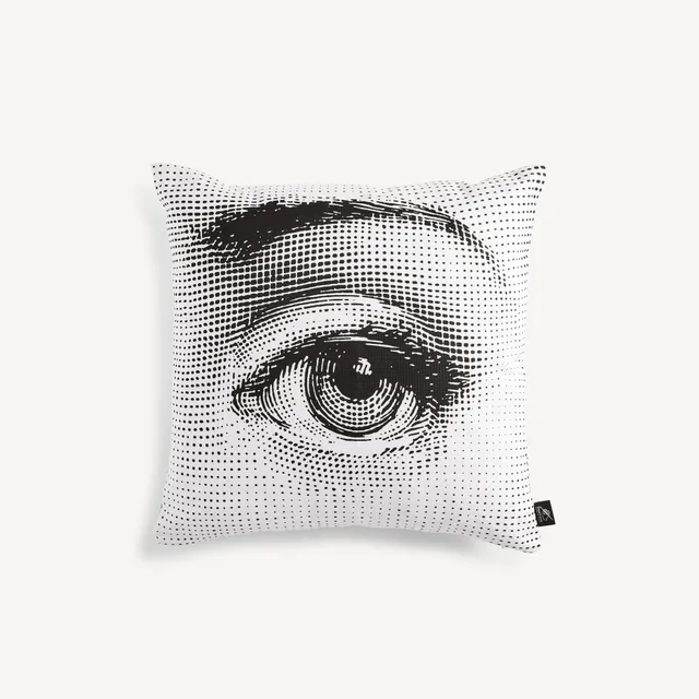 fornasetti-tema-e-variazioni-n-397-kissen-gesicht-2 image 1