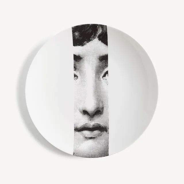 fornasetti-tema-e-variazioni-wandteller-n-33-porzellan-gesicht image 1