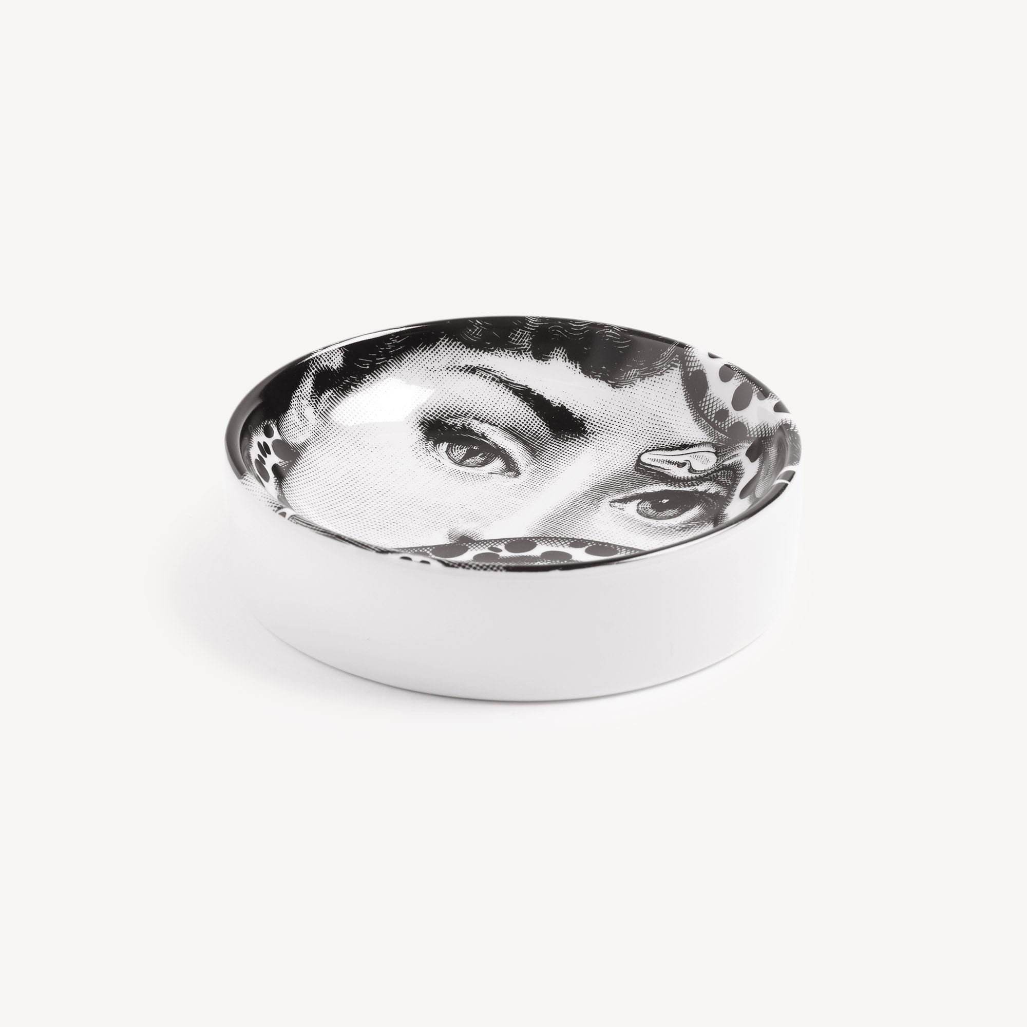 fornasetti-tema-e-variazioni-n-383-aschenbecher-porzellan image 2