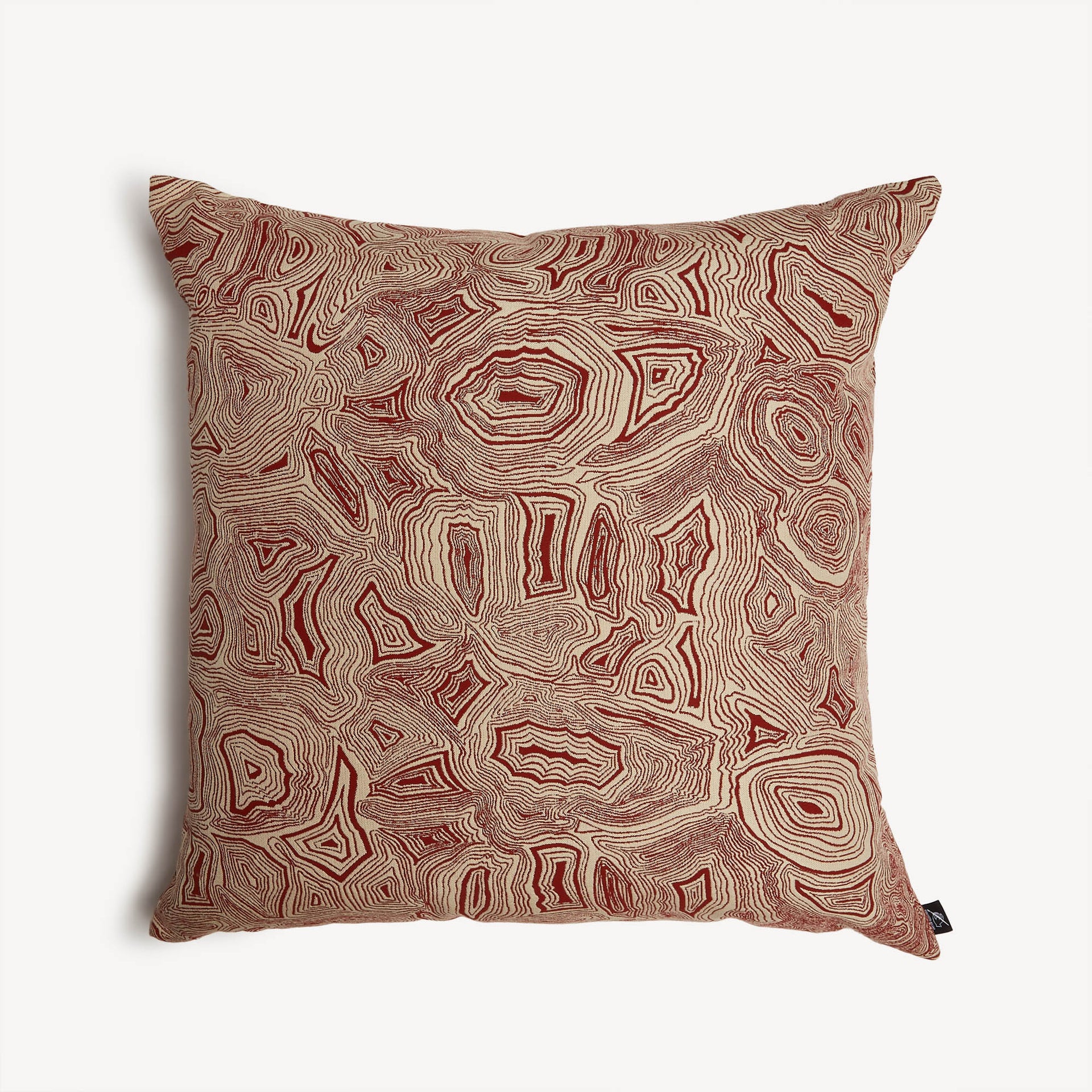 fornasetti-malachite-outdoor-kissen-gr-n-bedruckt-terrasse image 1