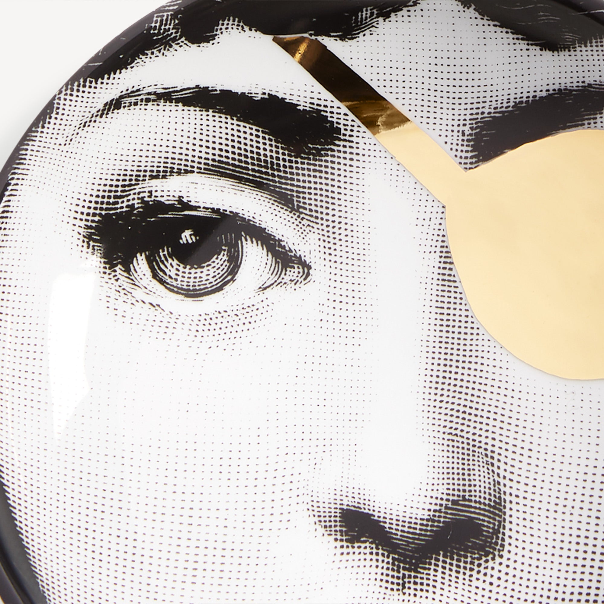 atelier-fornasetti-tema-e-variazioni-n-8-aschenbecher-porzellan image 4