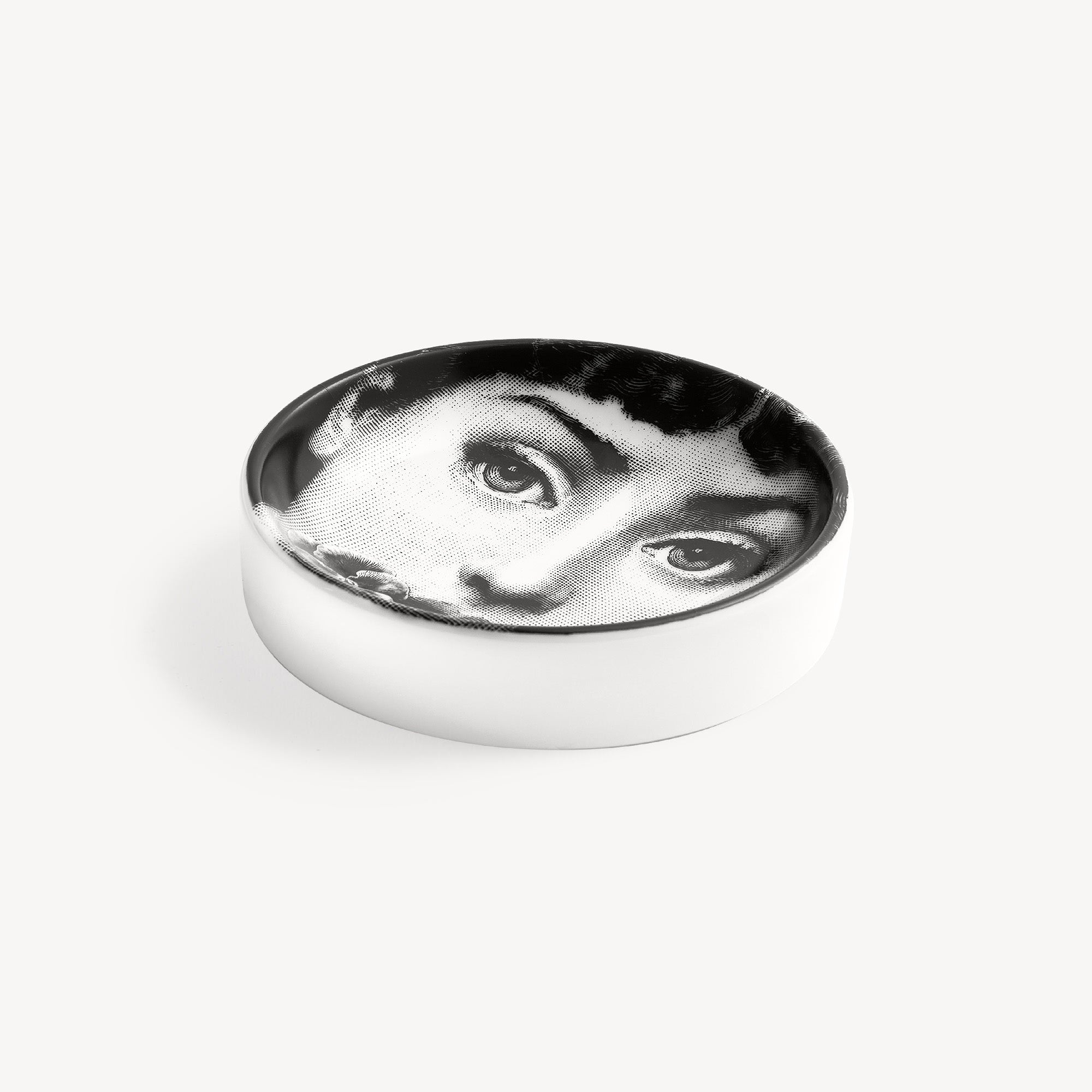fornasetti-tema-e-variazioni-aschenbecher-rund-n-137 image 2