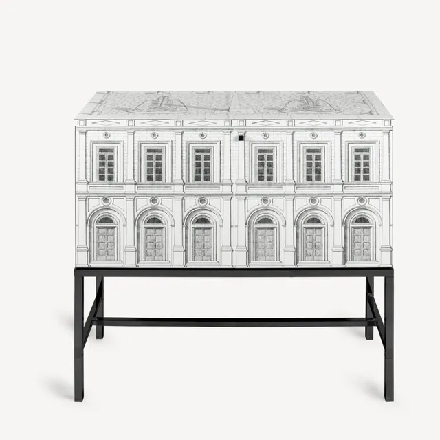 fornasetti-architettura-schrank-holz-handlackiert-glas image 1