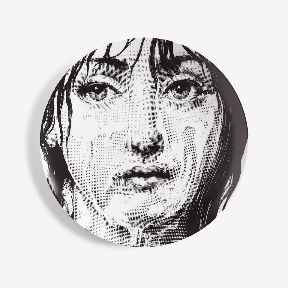 fornasetti-tema-e-variazioni-wandteller-n-174-porzellan-lina-cavalieri image 1