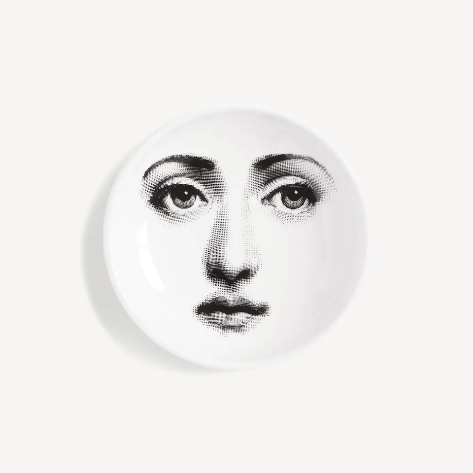 fornasetti-tema-e-variazioni-n-6-aschenbecher-porzellan-gesicht image 1