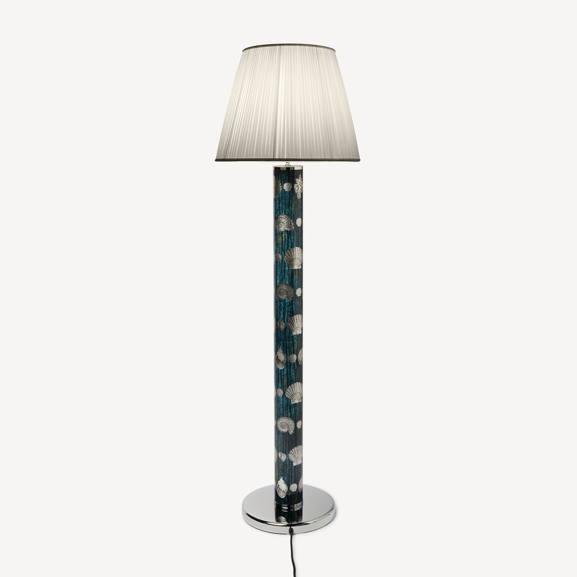 atelier-fornasetti-lampenschirm-konisch-plissee-stoff-2 image 3