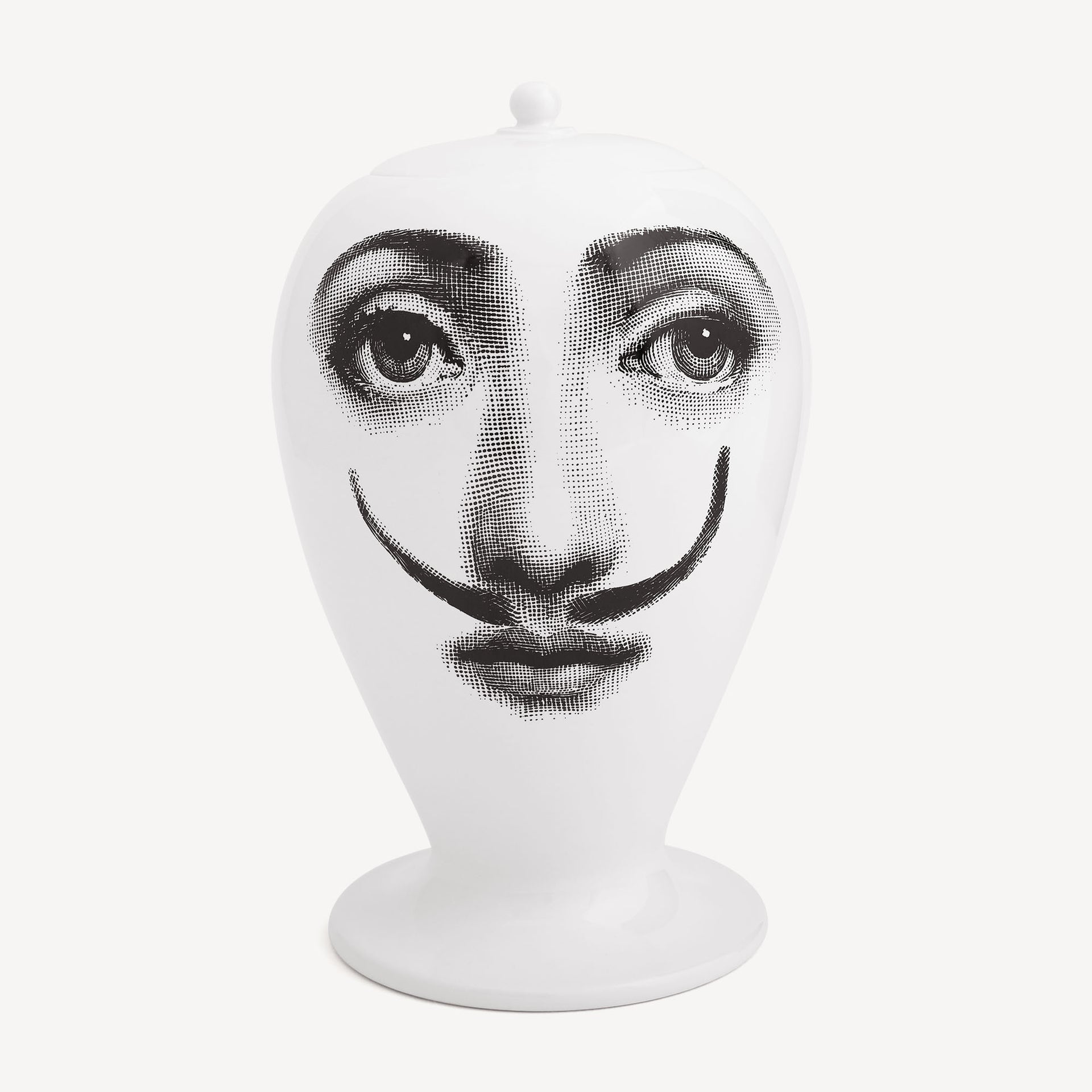 atelier-fornasetti-la-femme-aux-moustaches-vase-keramik-lina-cavalieri image 1