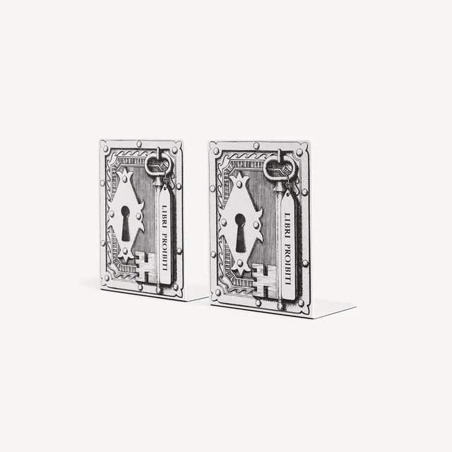 fornasetti-libri-proibiti-buchstu-tzen-paar-metall image 1