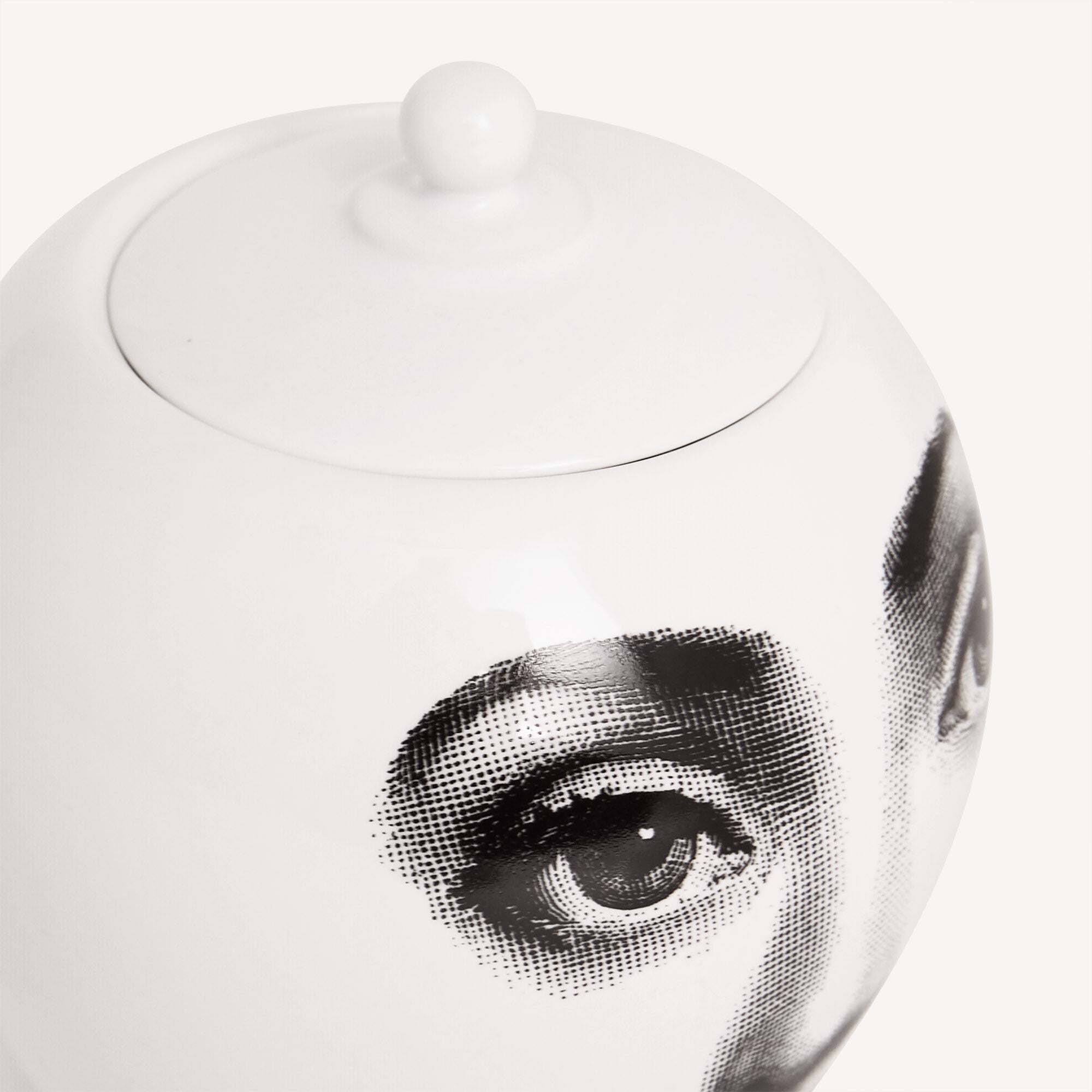 atelier-fornasetti-antipatico-vase-keramik-lina-cavalieri image 4