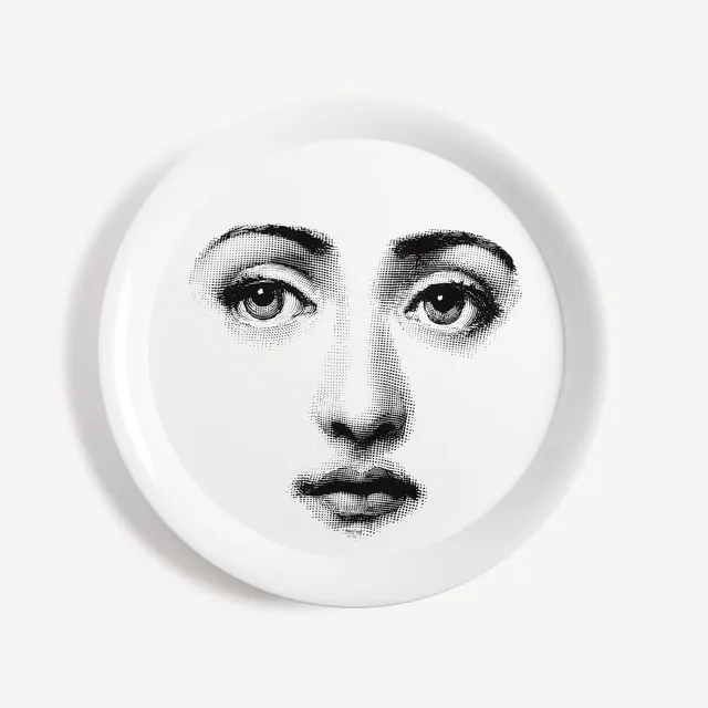 fornasetti-tema-e-variazioni-n-6-tablett-rund image 1
