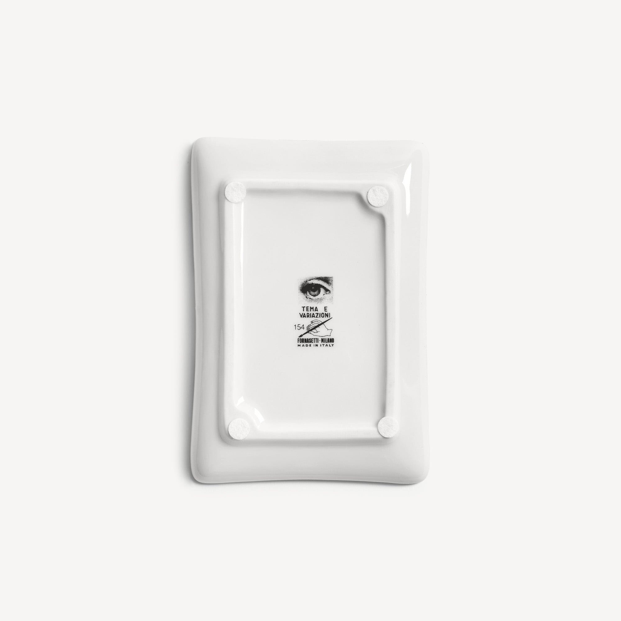 atelier-fornasetti-tema-e-variazioni-n-154-aschenbecher-schale image 3